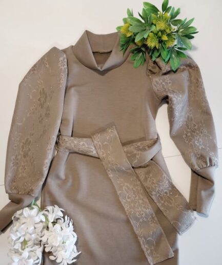 Sukienka fangp ozdobne rękawy